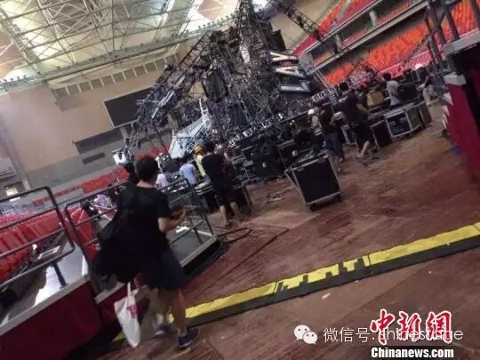 蔡依林舞台搭建坍塌 蔡依林舞台搭建坍塌
